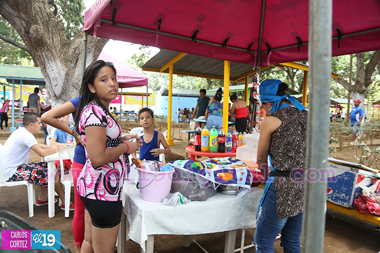 Veraneantes contin&uacute;an visitando centros recreativos del Intur